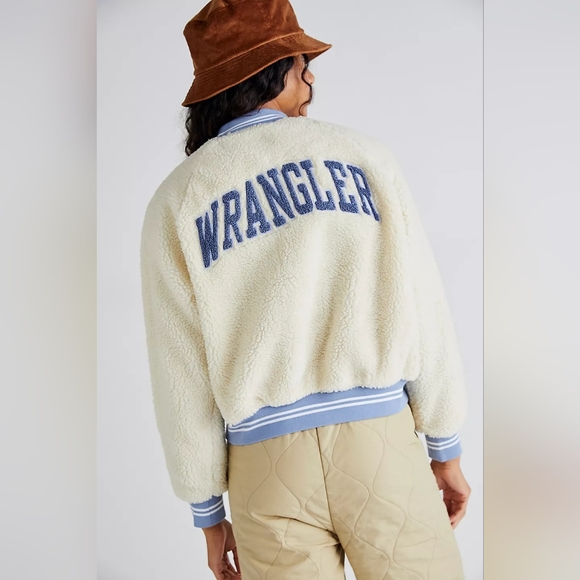 Free People Jackets & Blazers - Wrangler Free People Sherpa Bomber Jacket Women's Medium Cozy